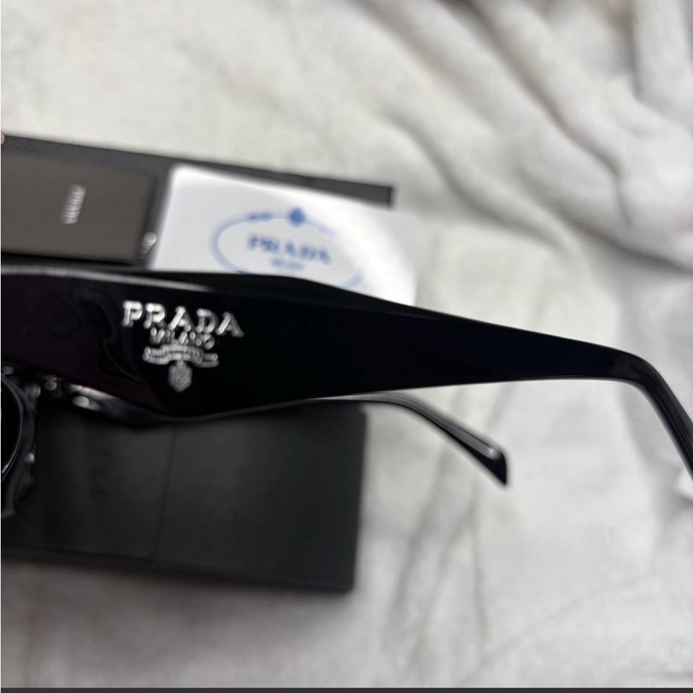 🔝 Prada black sunglasses - Picture 6 of 6